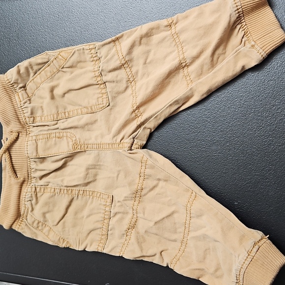 OshKosh B'gosh Baby Tan Joggers Bottoms Size 9/12 Months - Picture 3 of 6